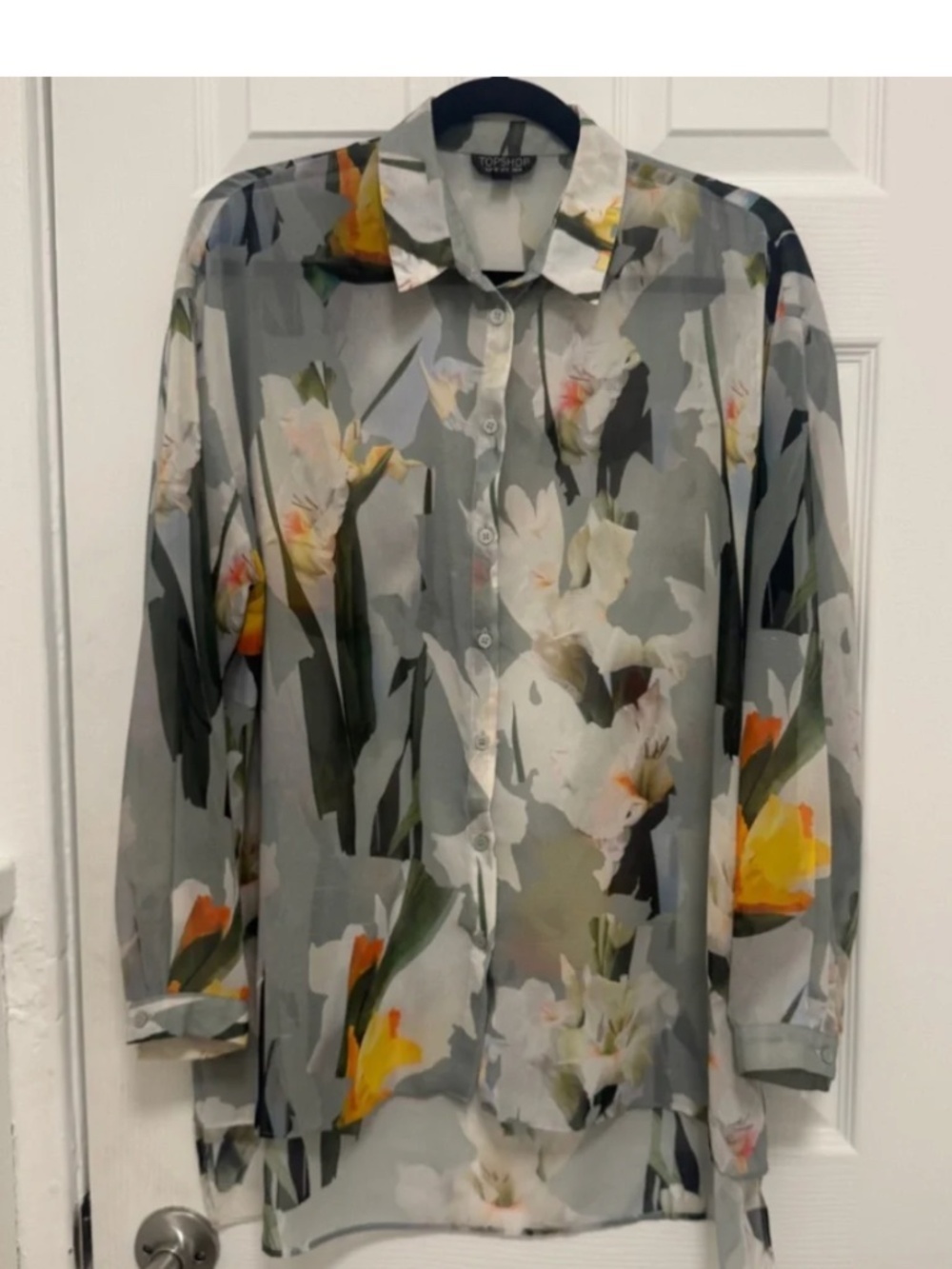 Topshop  Sheer Floral Blouse Great for summer * accepting offers